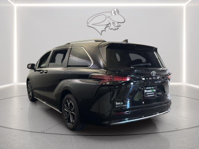 2026 Toyota Sienna Platinum