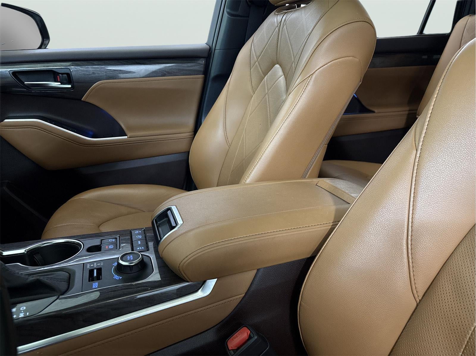 2020 Toyota HIGHLANDER Platinum