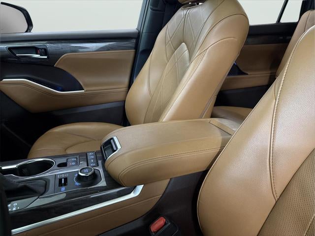 2020 Toyota HIGHLANDER Platinum