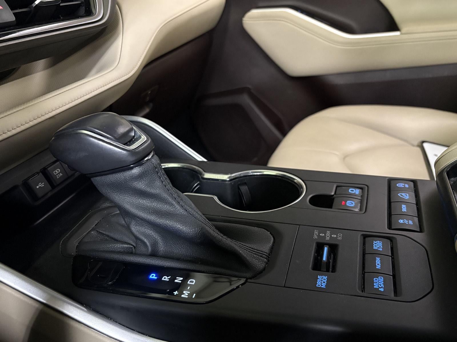 2021 Toyota HIGHLANDER XLE