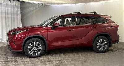 2021 Toyota HIGHLANDER XLE