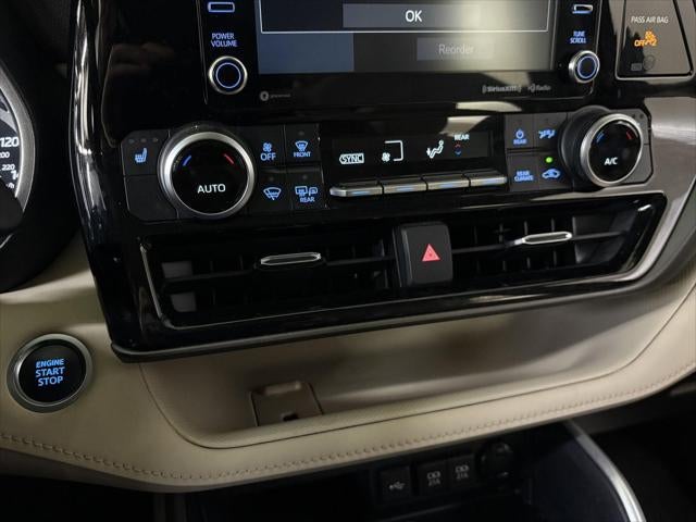 2021 Toyota HIGHLANDER XLE