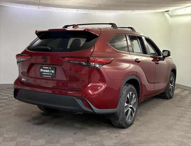 2021 Toyota HIGHLANDER XLE