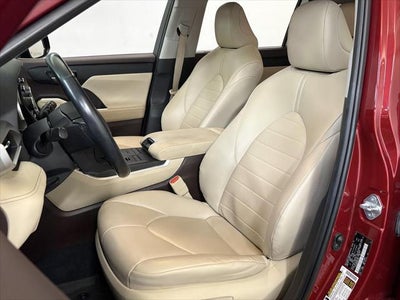 2021 Toyota HIGHLANDER XLE