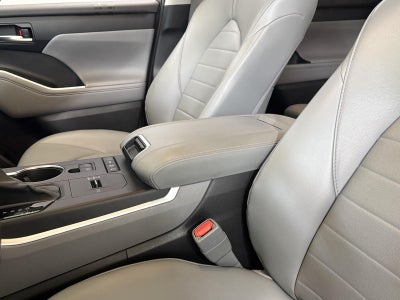 2021 Toyota HIGHLANDER HYBRD Hybrid XLE