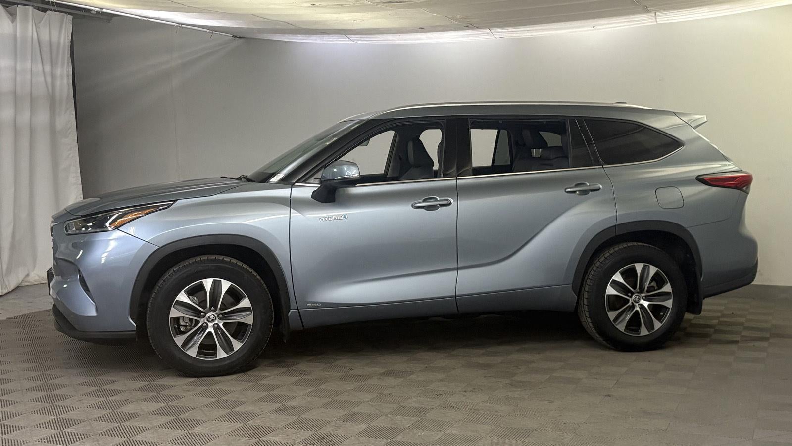 2021 Toyota HIGHLANDER HYBRD Hybrid XLE