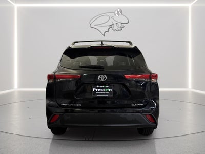 2021 Toyota HIGHLANDER XLE