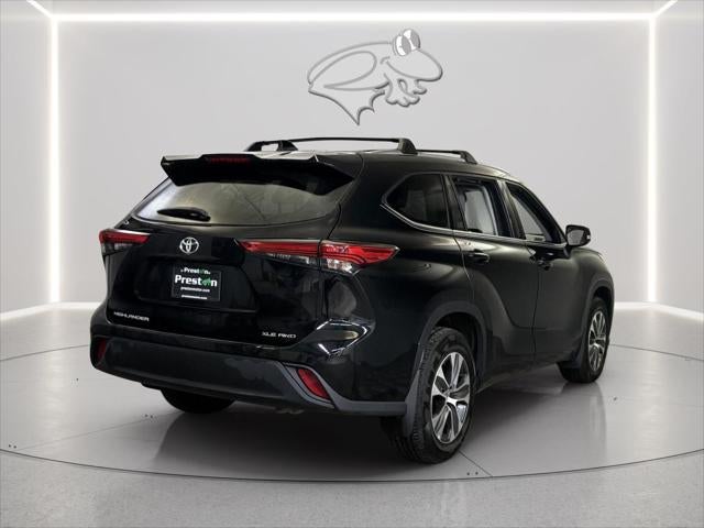 2021 Toyota HIGHLANDER XLE