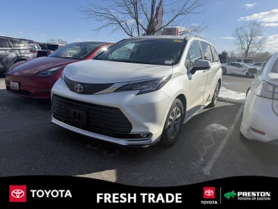 2021 Toyota SIENNA XLE XLE
