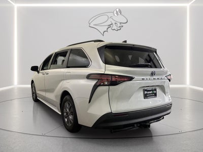 2021 Toyota SIENNA XLE XLE