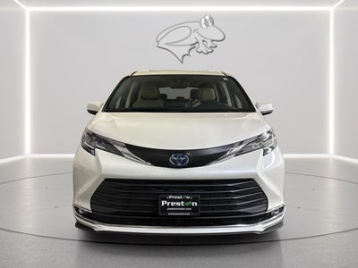 2021 Toyota SIENNA XLE XLE