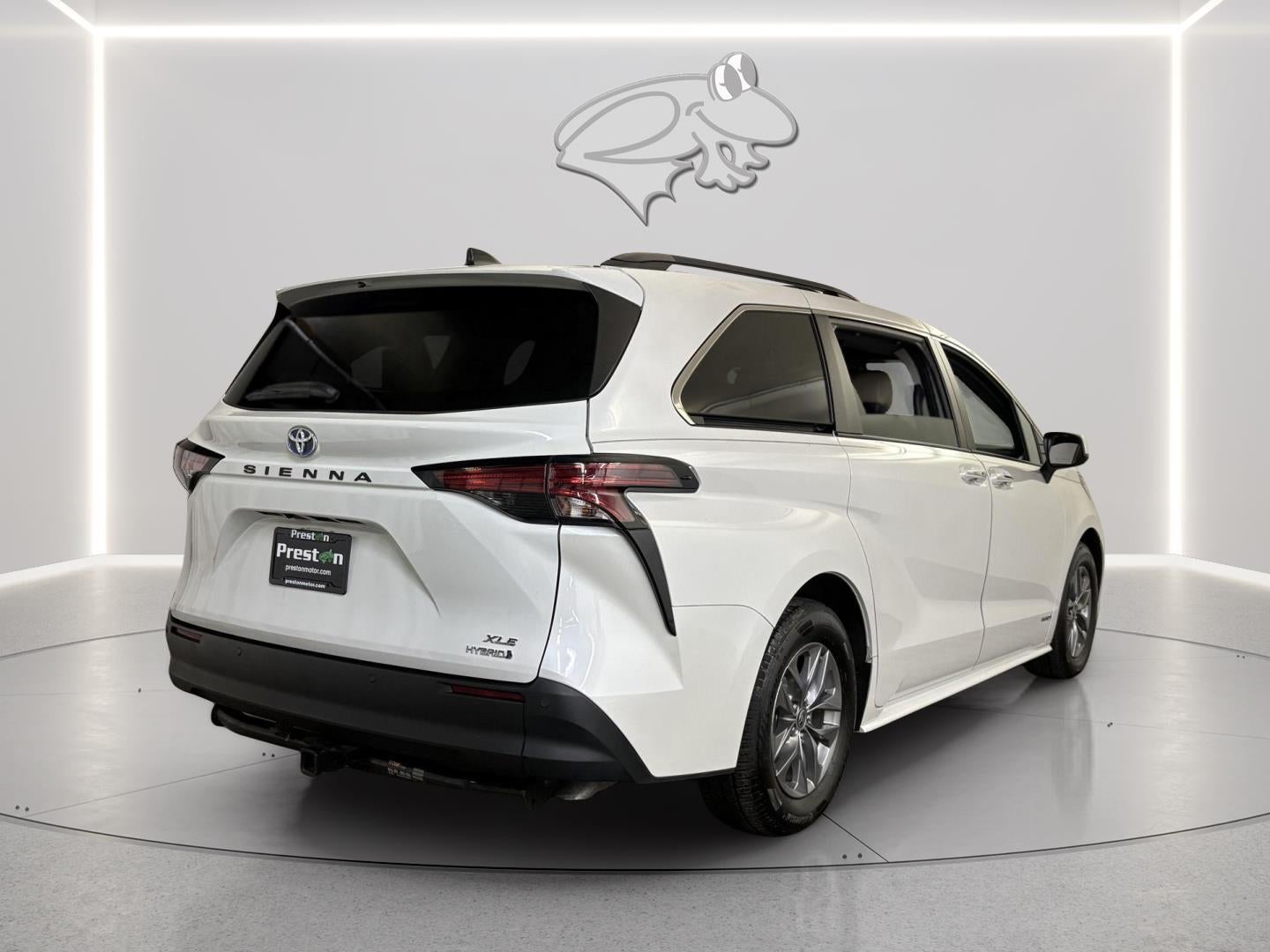 2021 Toyota SIENNA XLE XLE
