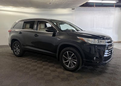 2017 Toyota HIGHLANDER XLE