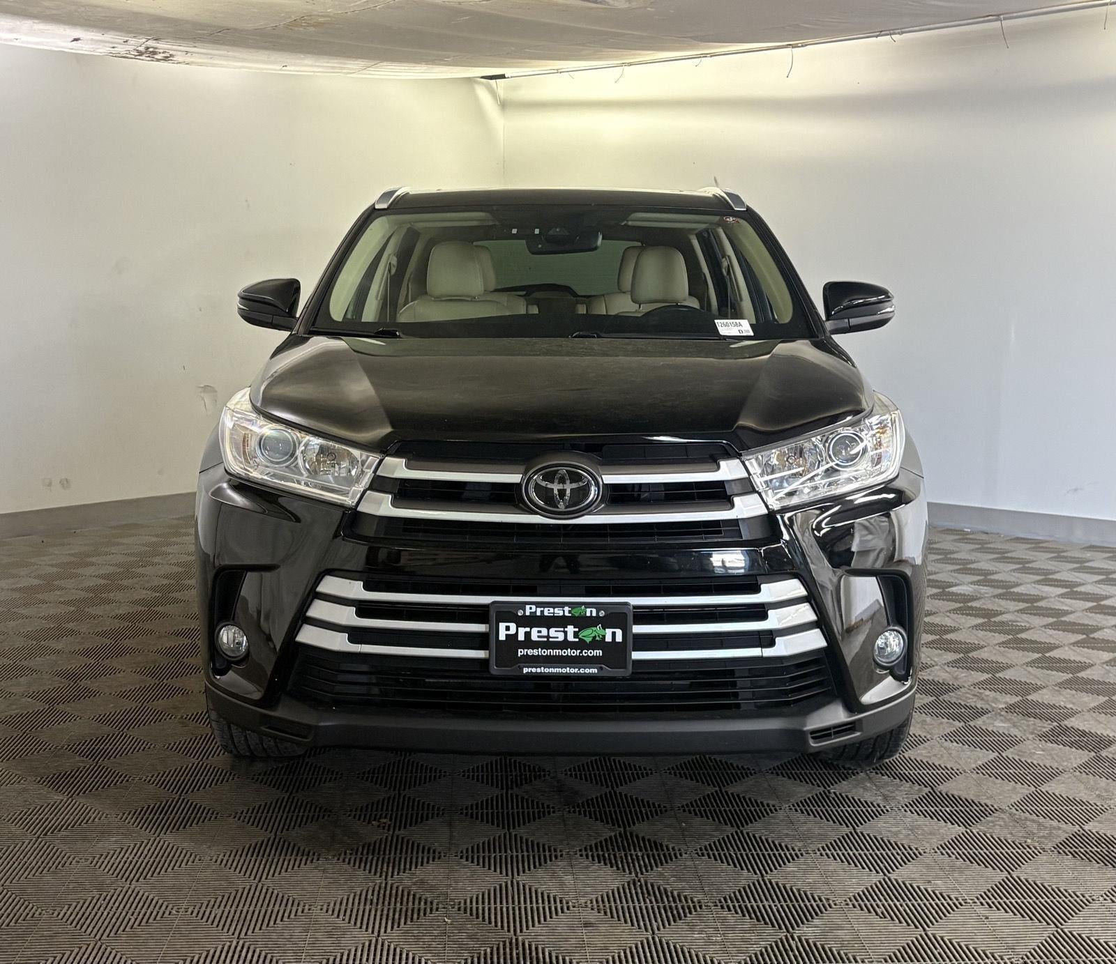 2017 Toyota HIGHLANDER XLE