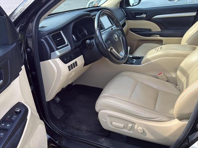 2017 Toyota HIGHLANDER XLE