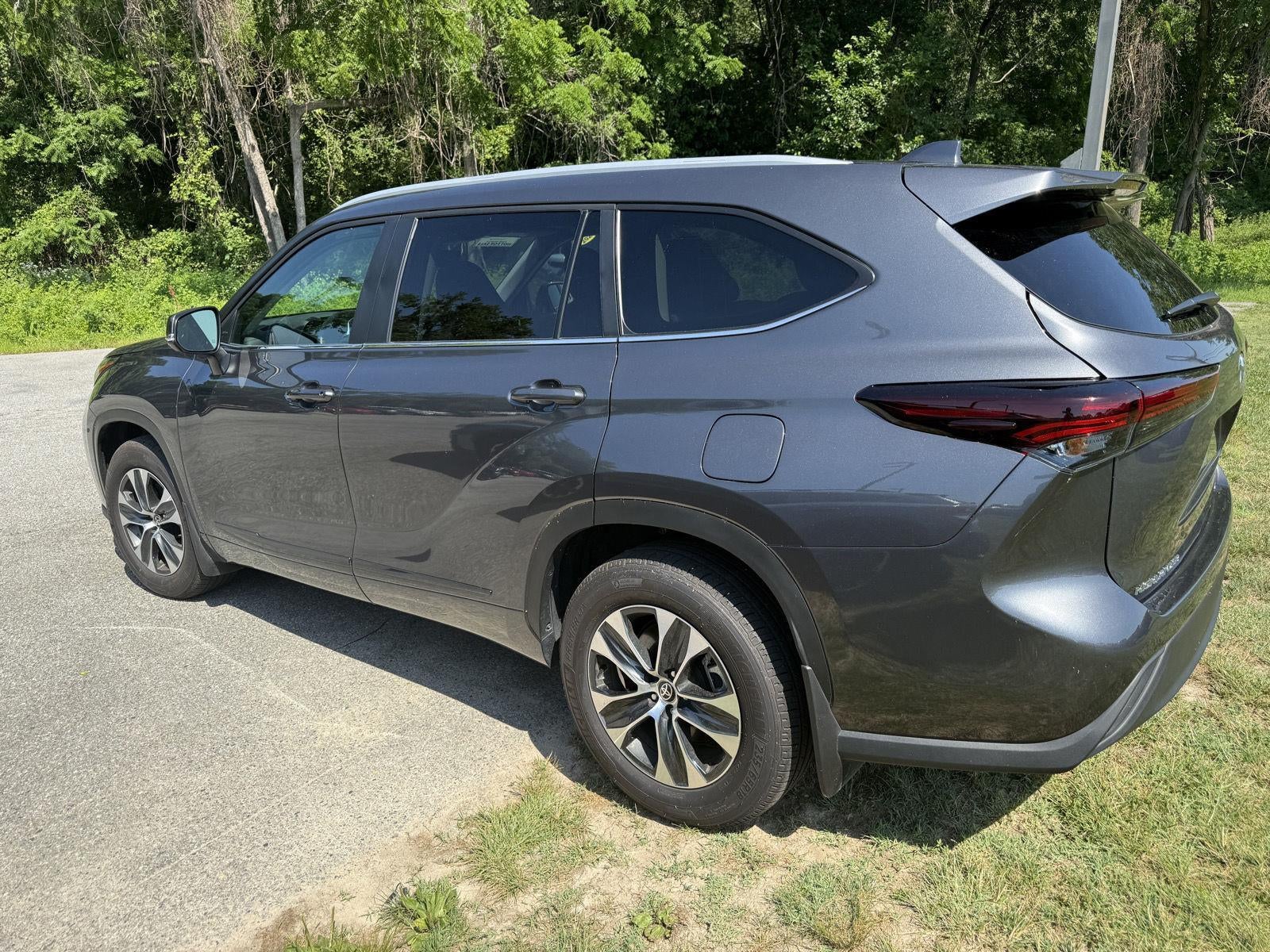 2025 Toyota Highlander XLE