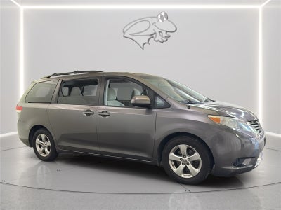 2014 Toyota SIENNA LE 3.5L LE AAS