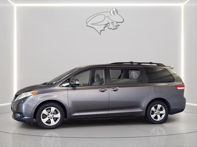 2014 Toyota SIENNA LE 3.5L LE AAS