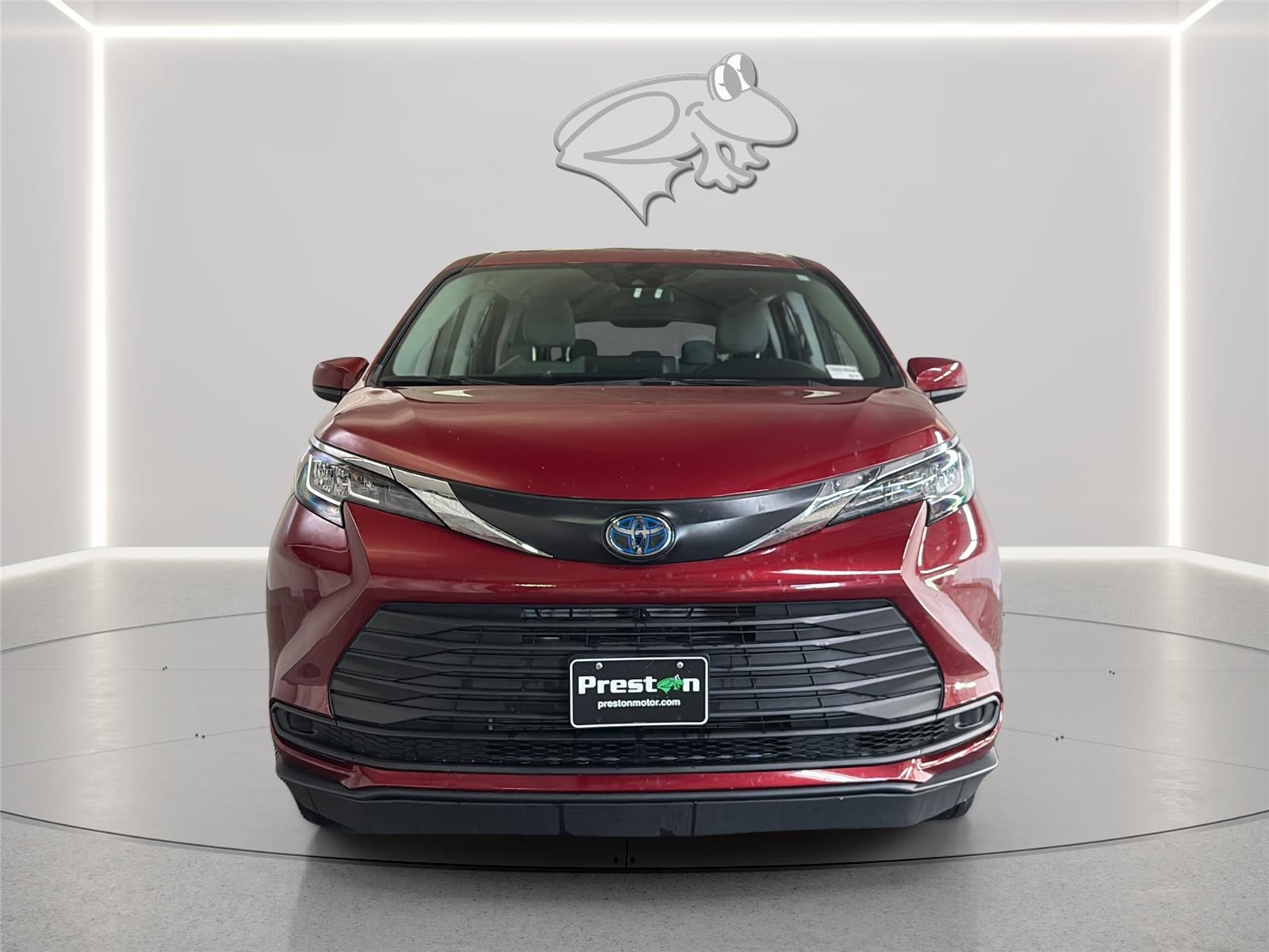 2023 Toyota Sienna LE 8-Passenger