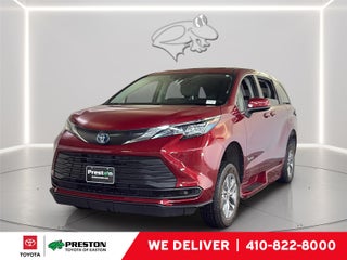 2023 Toyota Sienna LE 8-Passenger