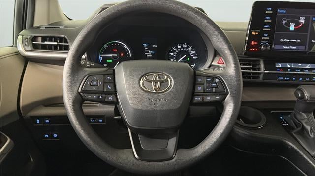 2023 Toyota Sienna LE 8-Passenger