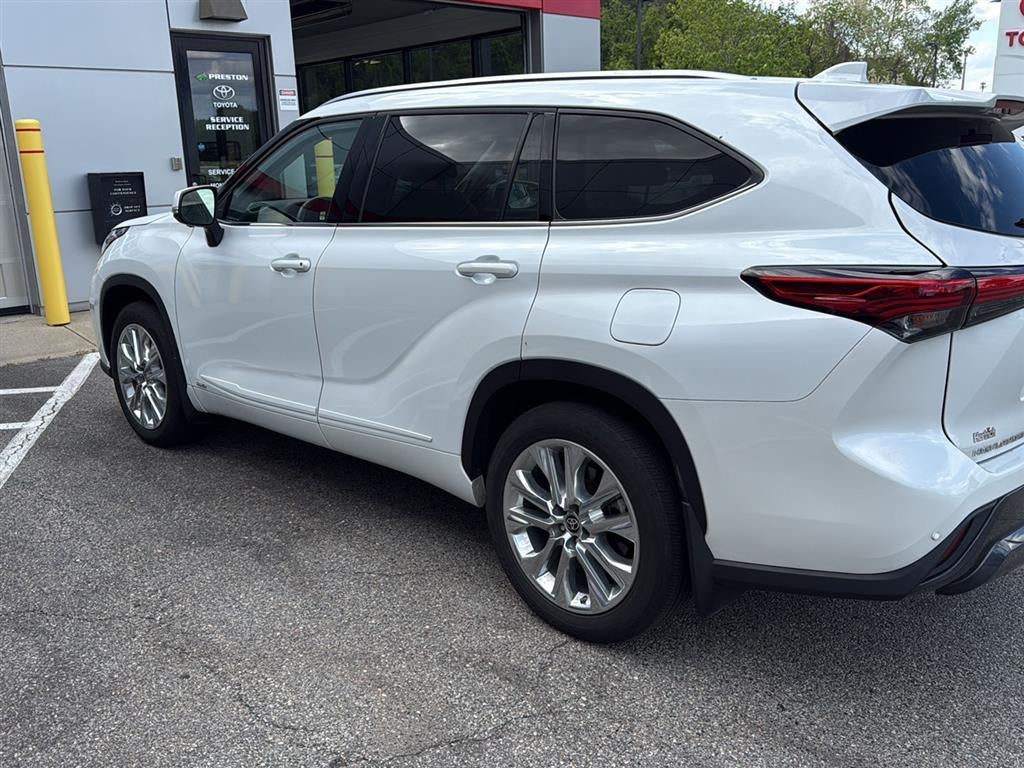 2023 Toyota HIGHLANDER HYBRD Limited