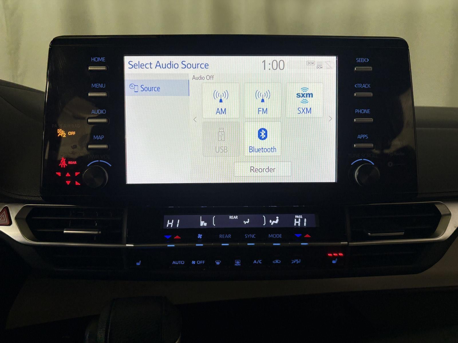 2022 Toyota SIENNA XLE XLE 8-Passenger