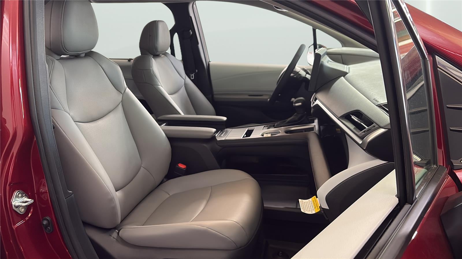 2026 Toyota Sienna XLE 8-Passenger