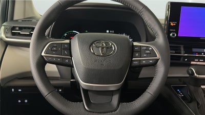 2026 Toyota Sienna XLE 8-Passenger
