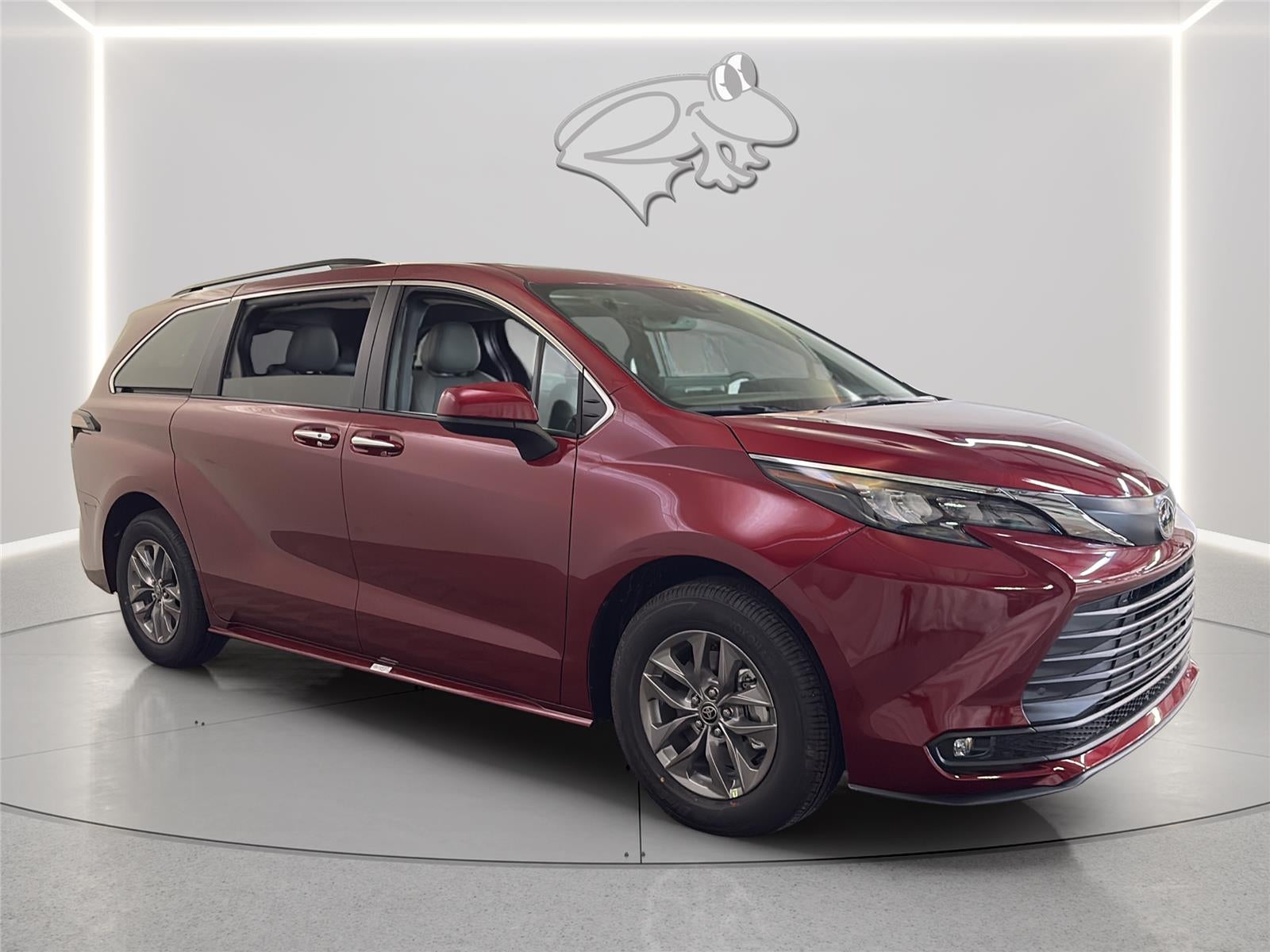 2026 Toyota Sienna XLE 8-Passenger