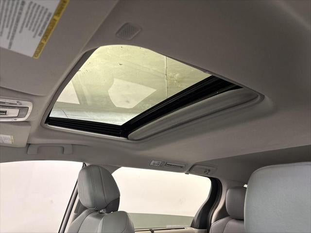 2024 Toyota SIENNA XLE XLE 8-Passenger