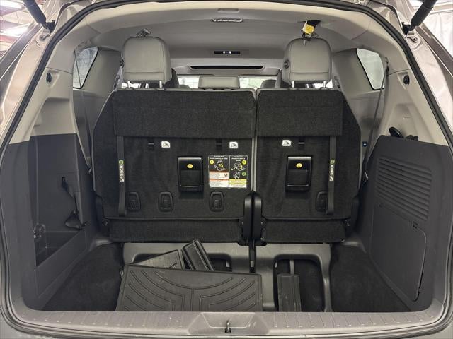 2024 Toyota SIENNA XLE XLE 8-Passenger