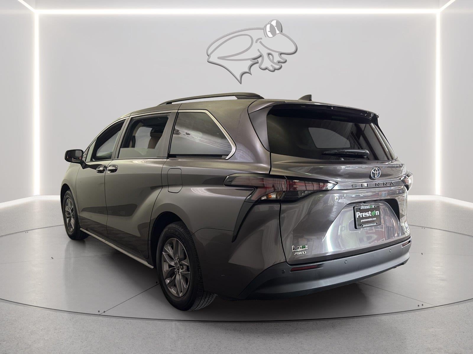 2024 Toyota Sienna XLE