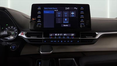 2024 Toyota Sienna XLE
