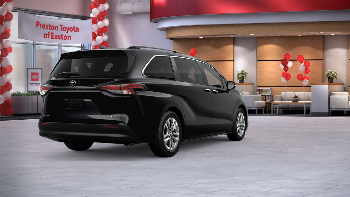 2026 Toyota Sienna XLE