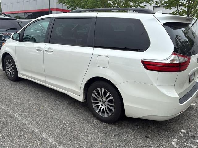 2018 Toyota SIENNA XLE 3.5L XLE