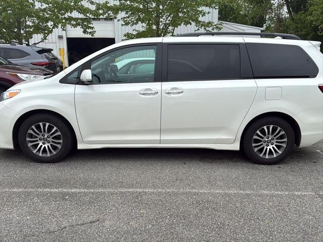2018 Toyota SIENNA XLE 3.5L XLE