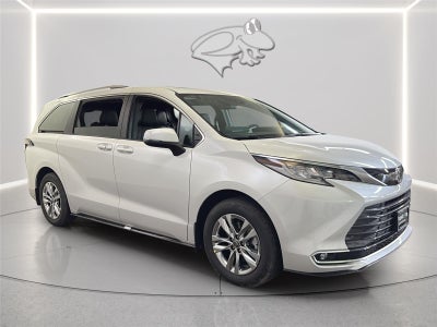 2026 Toyota Sienna Limited 7-Passenger