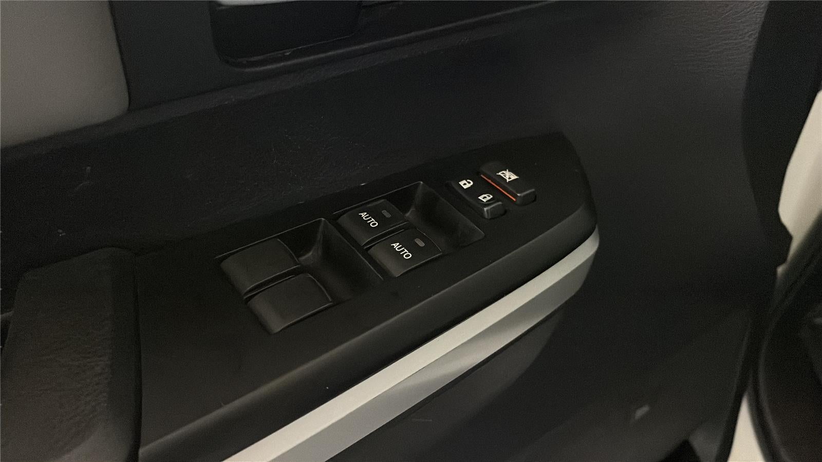 2016 Toyota Tundra LTD