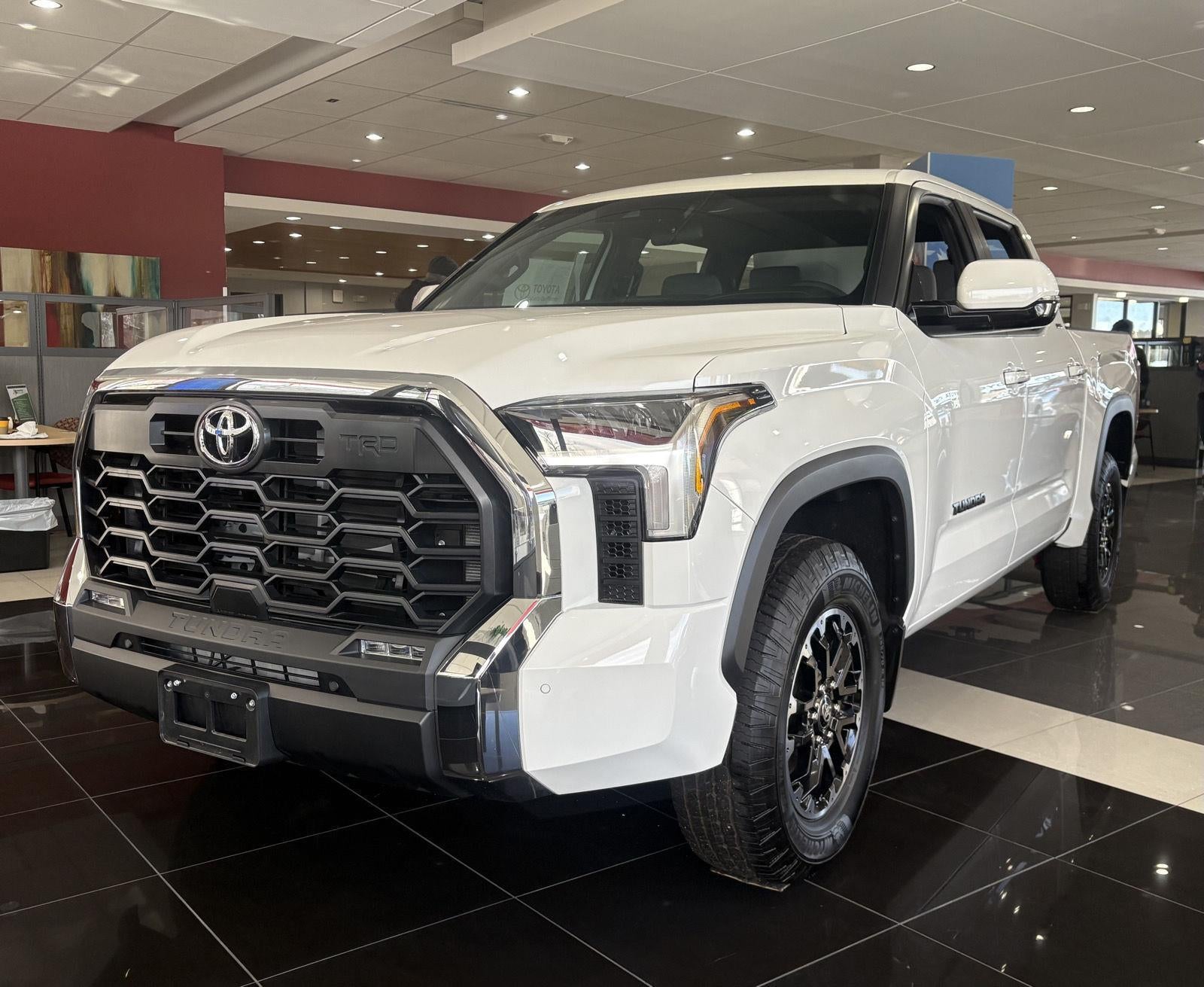 2025 Toyota Tundra SR5
