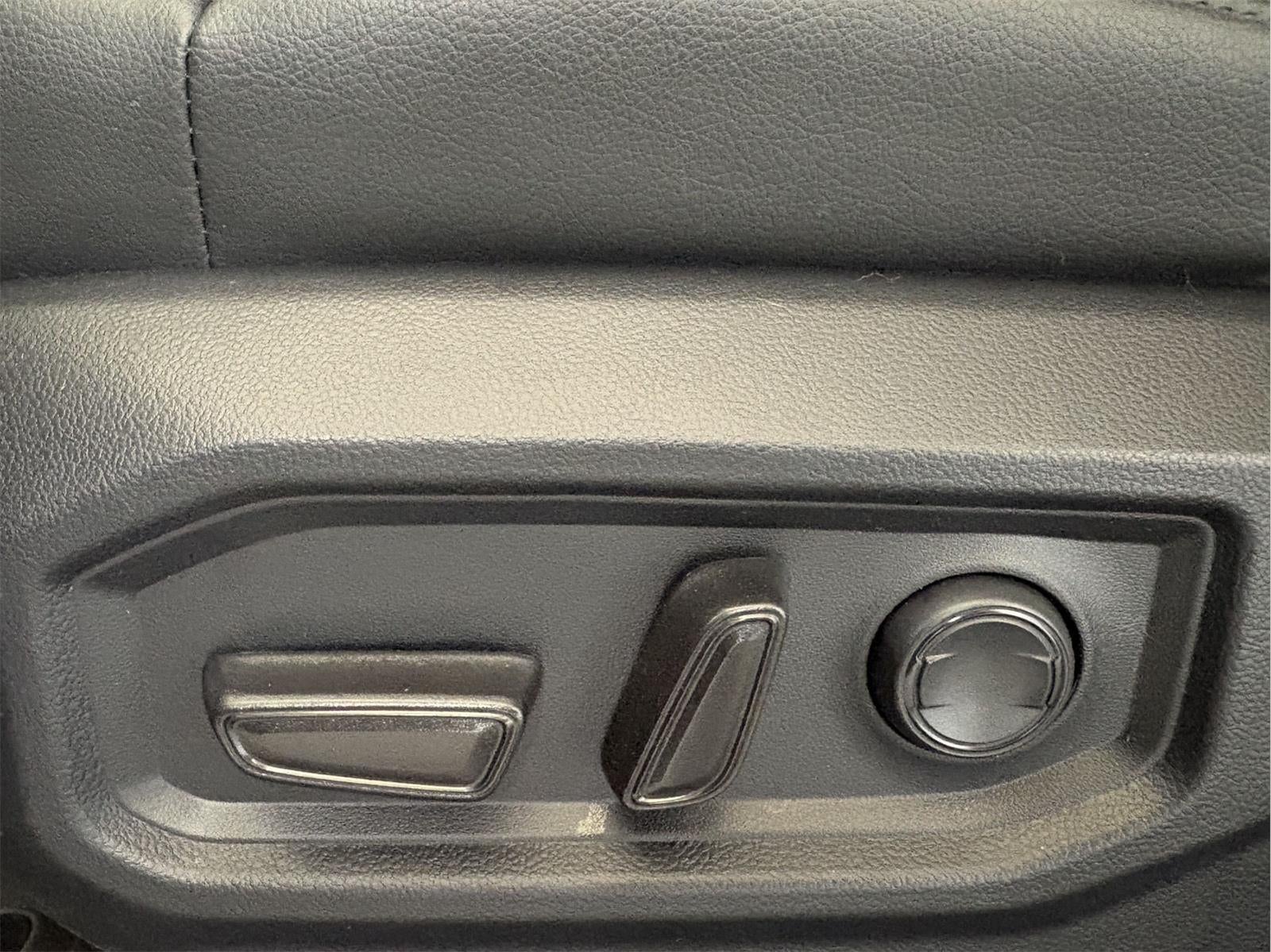 2025 Toyota TUNDRA 4X4 SR5