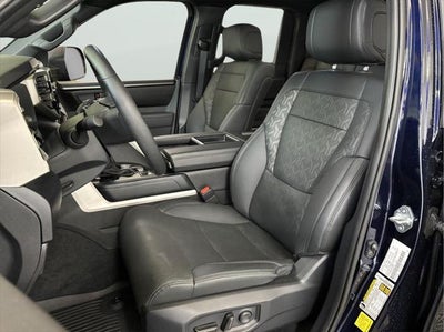 2025 Toyota TUNDRA 4X4 SR5