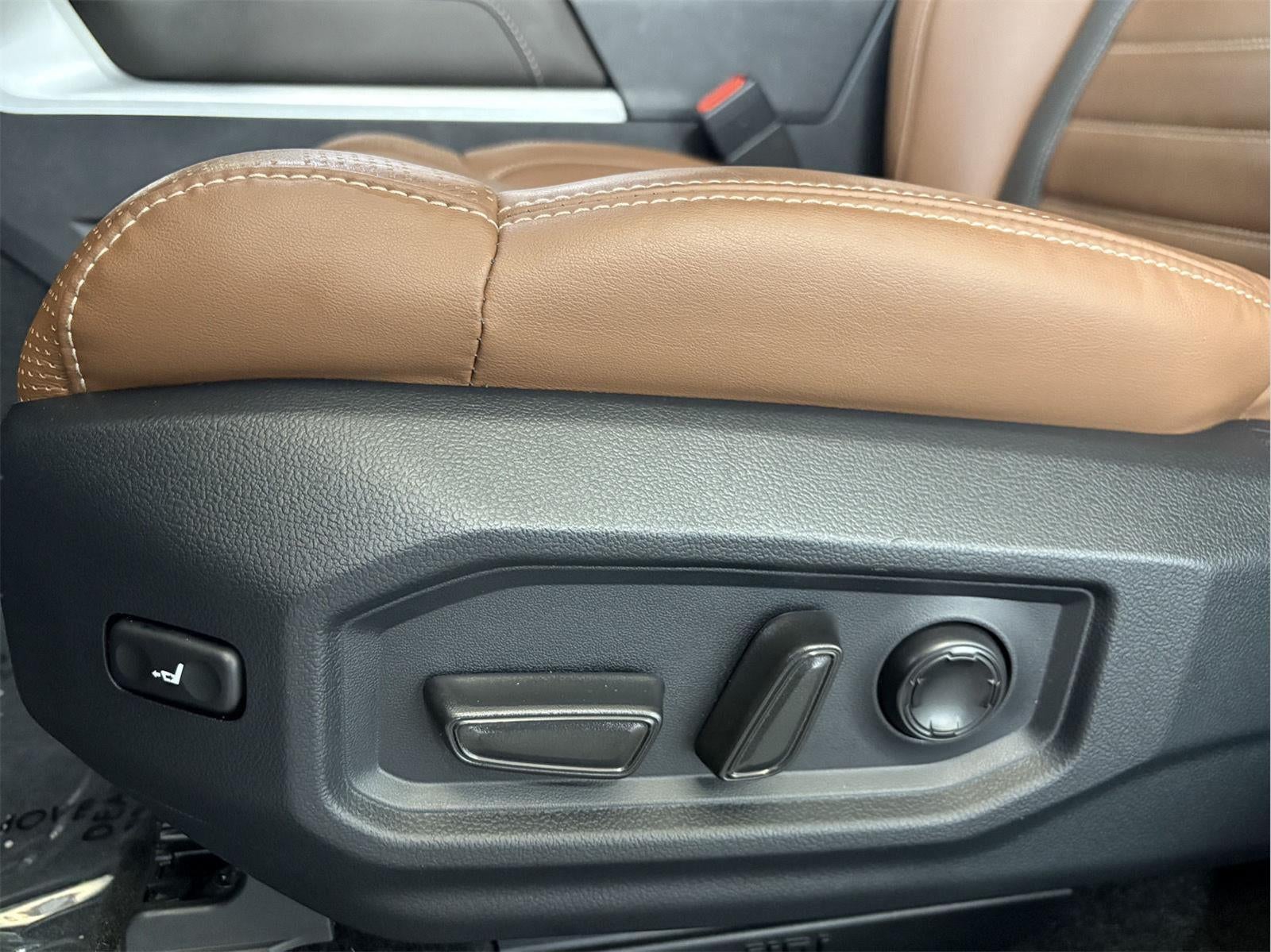 2025 Toyota TUNDRA HV 4X4 1794 Edition HV