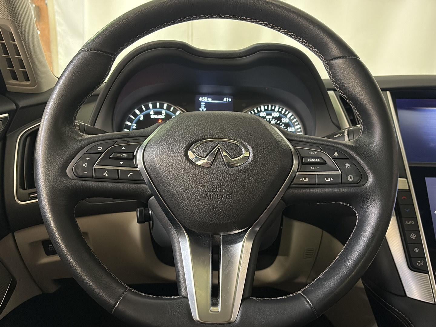 2022 INFINITI Q50 LUXE