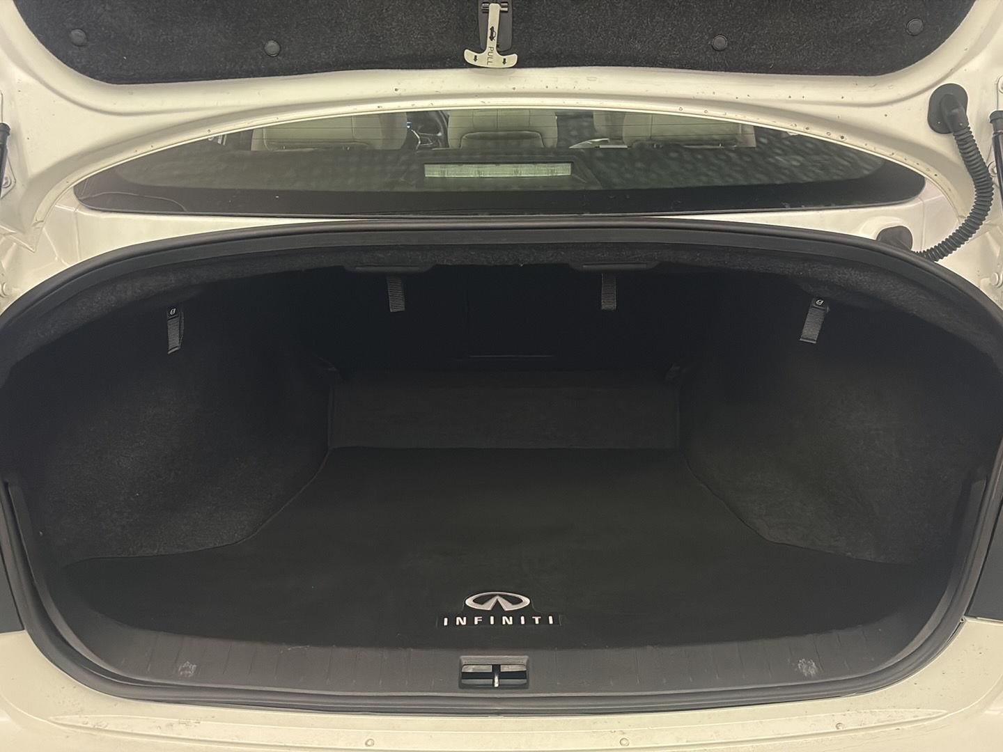 2022 INFINITI Q50 LUXE