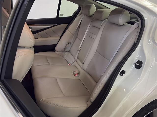 2022 INFINITI Q50 LUXE