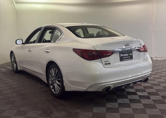 2022 INFINITI Q50 LUXE