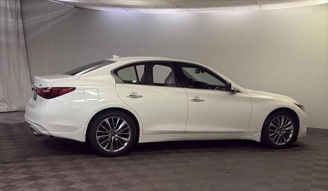 2022 INFINITI Q50 LUXE
