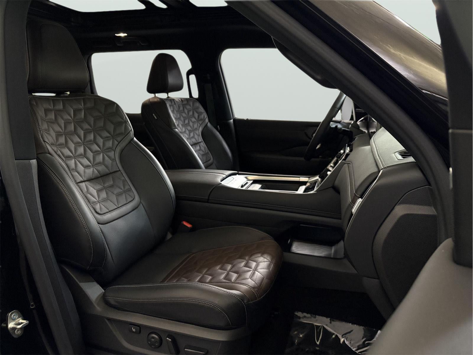 2025 Nissan Armada Platinum Reserve