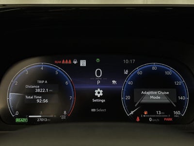 2025 Toyota CROWN SIGNIA XLE